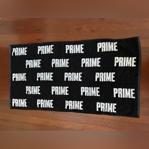 Prime Hydration Beach Towel Size 29” x54” New color black and white - Picture 1 of 6